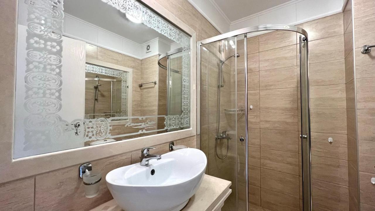 Bratanov Harmony Monte Carlo Apartamento Sunny Beach Exterior foto